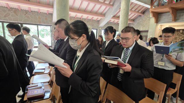 安一下即可觀看放大圖示 Highslide JS