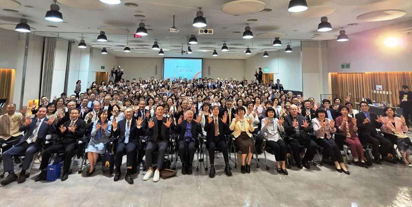 安一下即可觀看放大圖示 Highslide JS